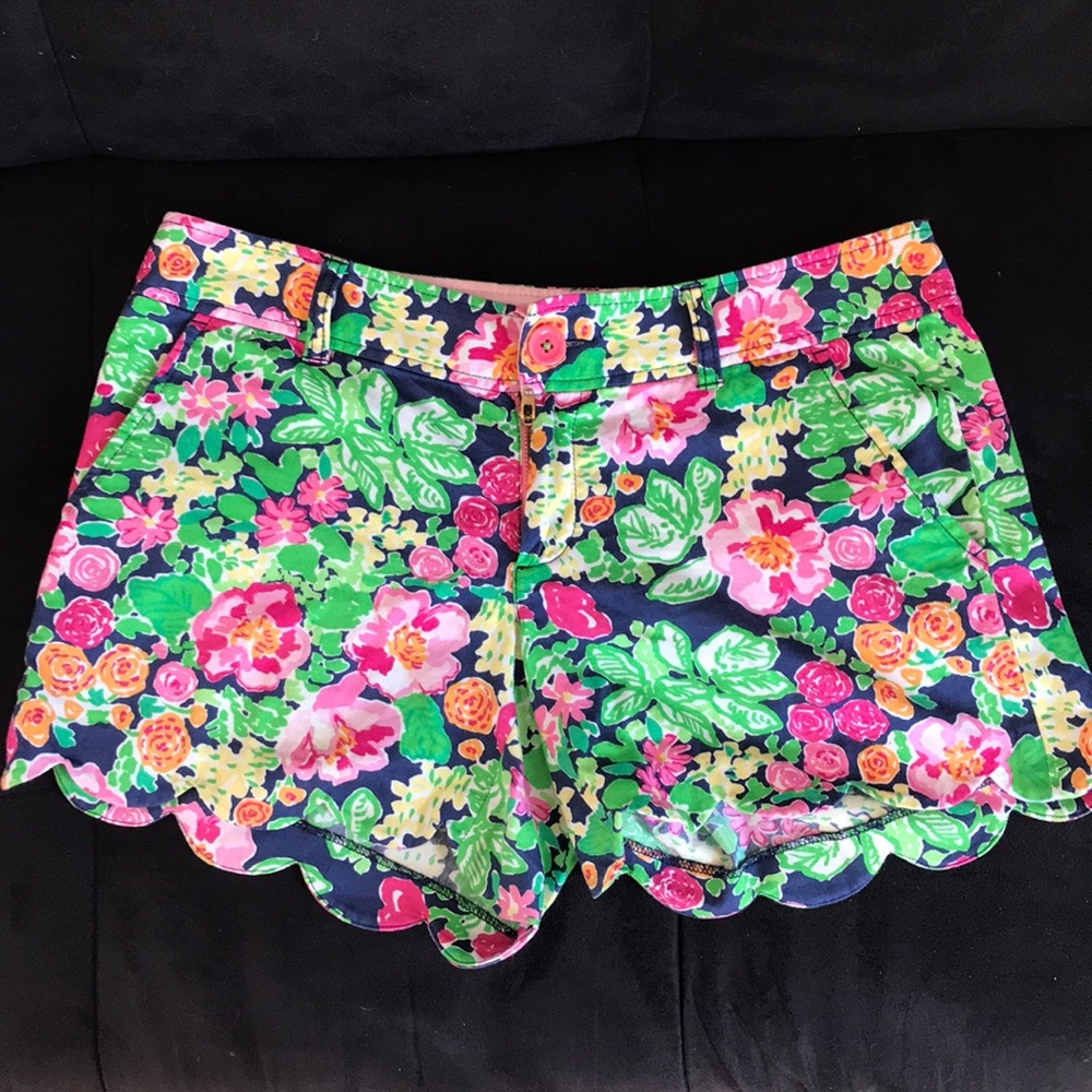 Lily Pulitzer scalloped shorts